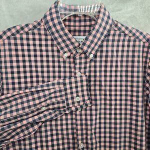 Mizzen+Main Size Medium Pink Navy Gingham Button Down Performance dress Shirt